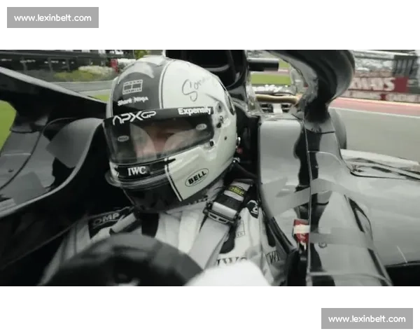 F1赛场车队策略揭秘：速度与智谋的终极较量